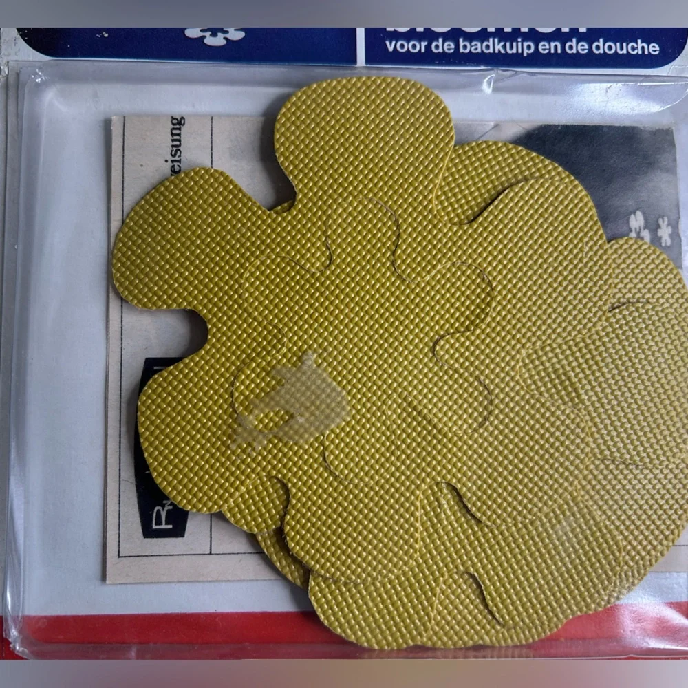 Rubbermaid Vintage Anti-Slip Floral Decorations for Bathtub Shower Retro Daisy